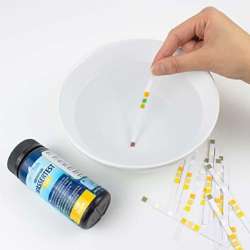 sanafish Wassertest Aquarium 7-in-1 – 100 Teststreifen – Wassertester fürs Aquarium auf GH, KH, pH, NO3, NO2, freies Cl, Gesamtalkalinität – in Dose - inkl. gratis E-Book - 4