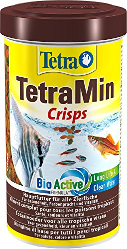 TetraMin Crisps Hauptfutter für alle tropischen Zierfische mit hohem Nährwert und minimaler Wasserbelastung, 500 ml - 1