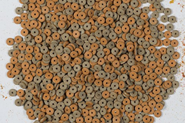 Tetra FunTips Tablets - an der Aquarium-Scheibe haftende Futtertabletten, optimal zum Beobachten der Fische geeignetes Fischfutter, 75 Tabletten - 2